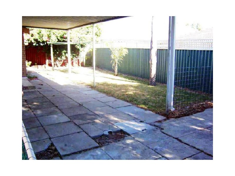 7 Morgan Road, Redcliffe WA 6104