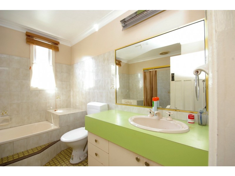 80 Avondale Avenue, East Lismore NSW 2480