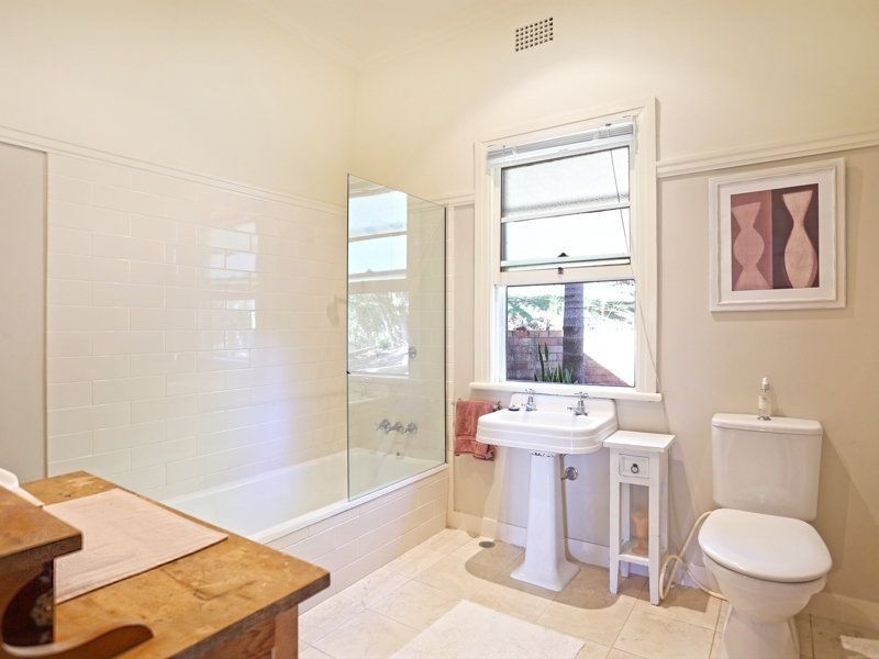 13 Esyth  Street, Girards Hill NSW 2480
