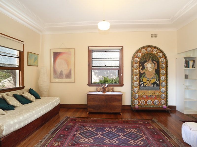 13 Esyth  Street, Girards Hill NSW 2480