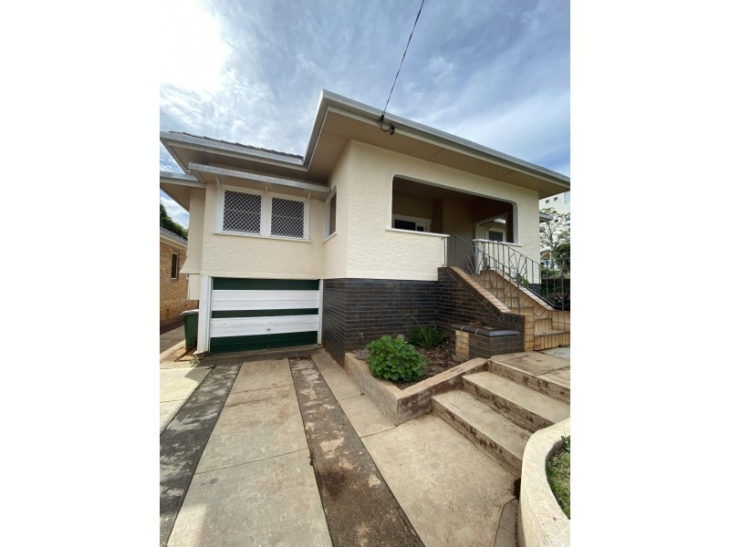 16 Dalley Street, East Lismore NSW 2480