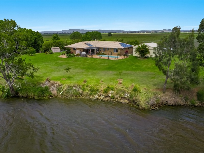 2 Fletts Lane, Swan Bay NSW 2471