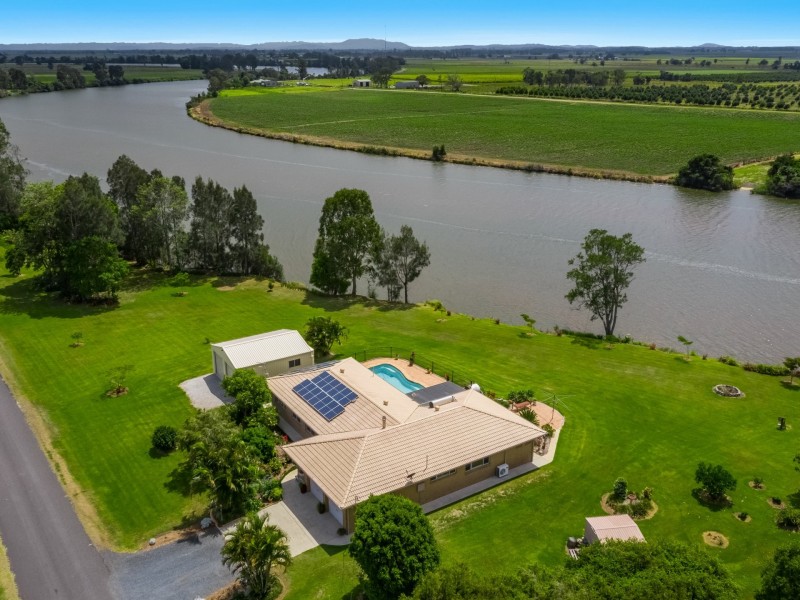 2 Fletts Lane, Swan Bay NSW 2471