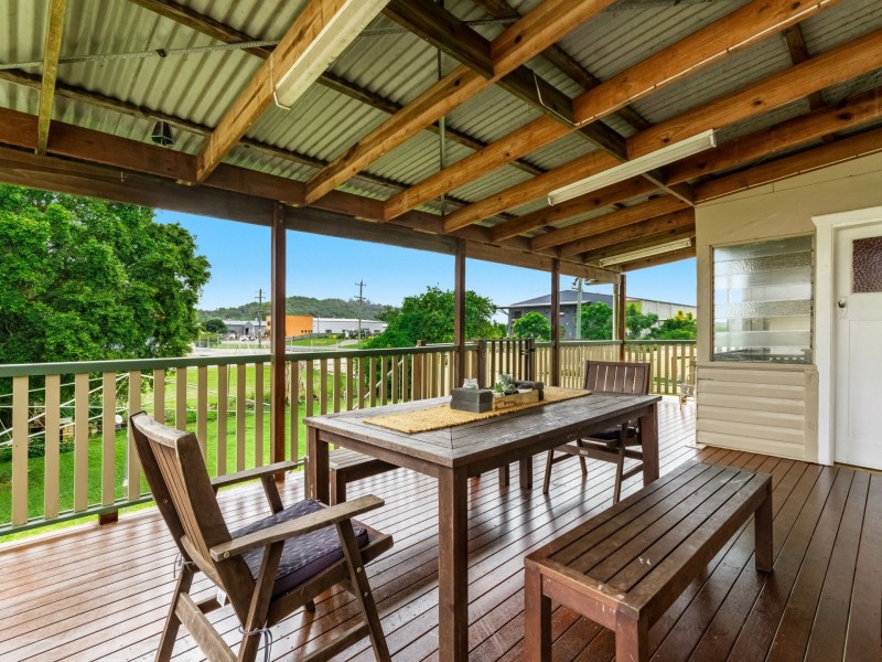 22 Barnes Avenue, South Lismore NSW 2480