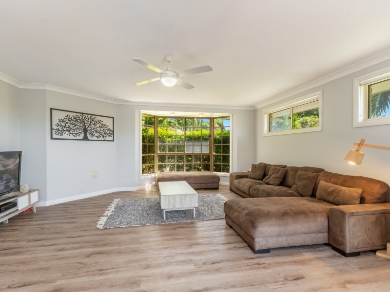 15 Whispering Valley Drive, Richmond Hill NSW 2480