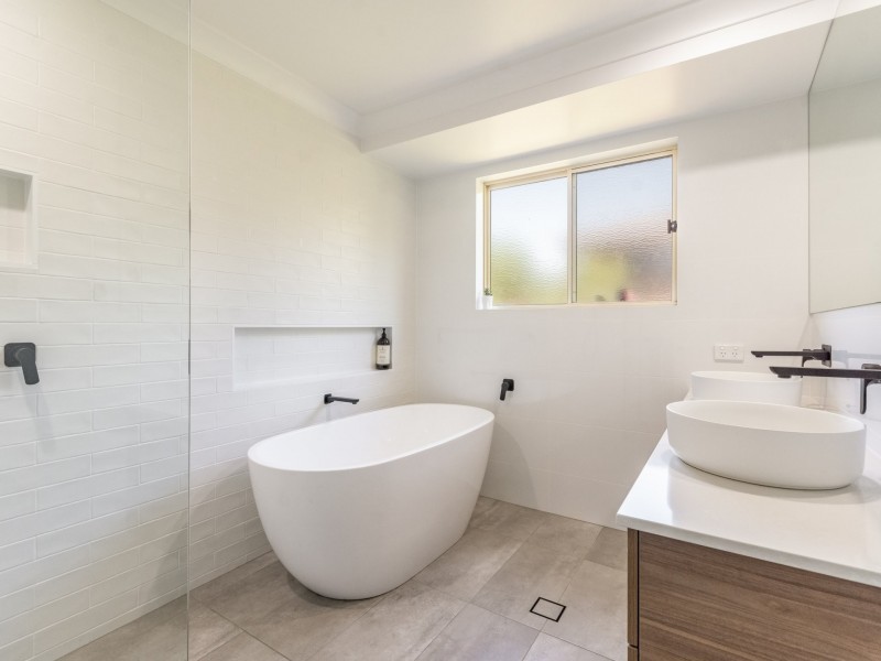 15 Whispering Valley Drive, Richmond Hill NSW 2480