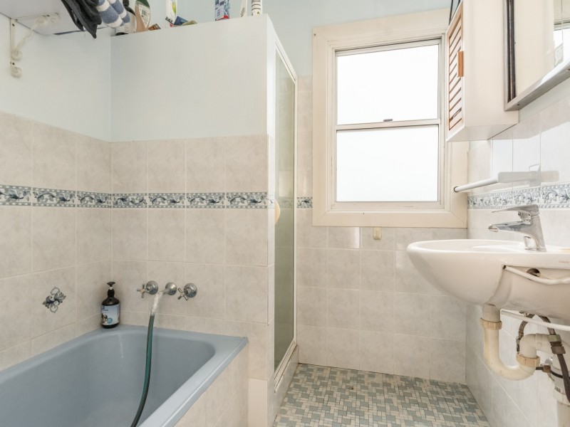 27 Floral Avenue, East Lismore NSW 2480