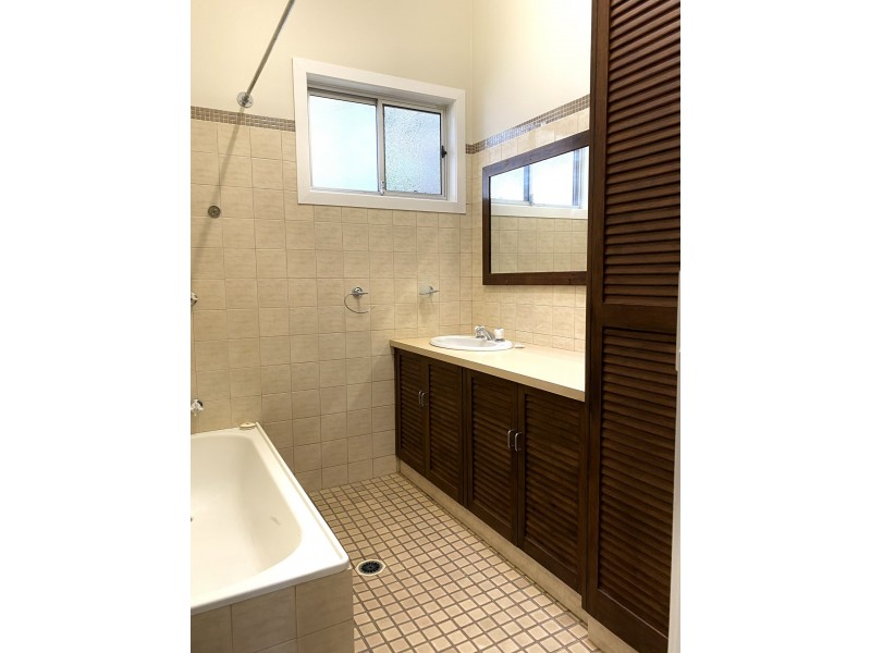 28 Showview Street, Girards Hill NSW 2480