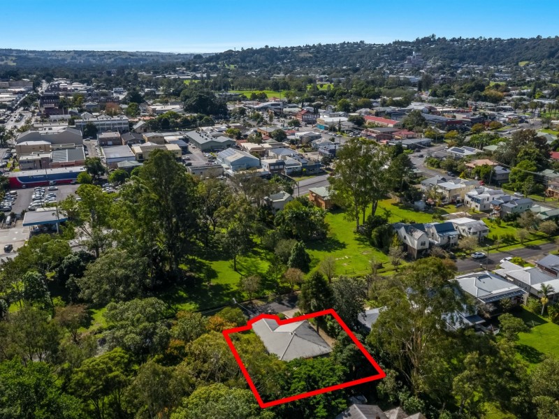 11 Parkes Street, Girards Hill NSW 2480