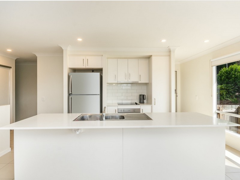 8 Cerreto Circuit, Wollongbar NSW 2477