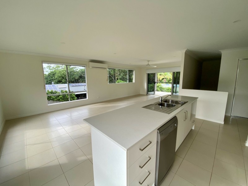 8 Cerreto Circuit, Wollongbar NSW 2477