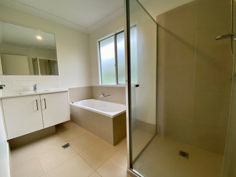 8 Cerreto Circuit, Wollongbar NSW 2477