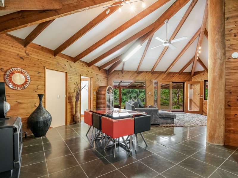 92 Braeside Drive, Uki NSW 2484