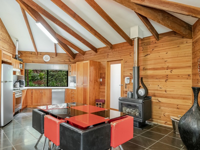 92 Braeside Drive, Uki NSW 2484