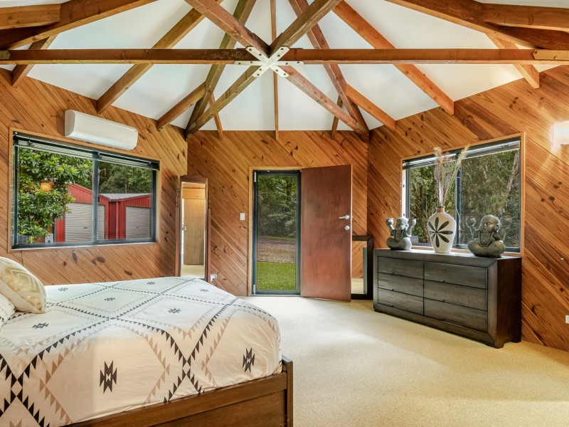 92 Braeside Drive, Uki NSW 2484