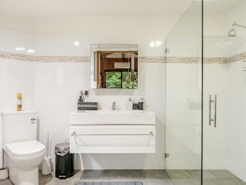 92 Braeside Drive, Uki NSW 2484