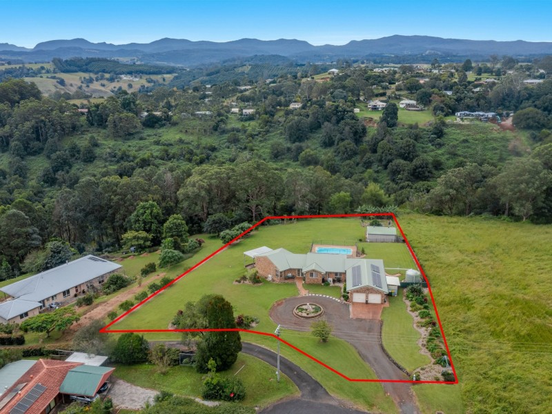 26 Highview Crescent, Modanville NSW 2480