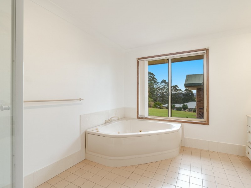 26 Highview Crescent, Modanville NSW 2480