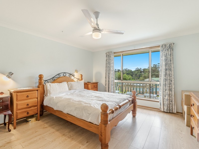 26 Highview Crescent, Modanville NSW 2480