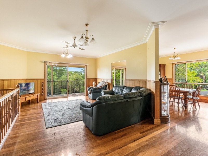 17 Highview Crescent, Modanville NSW 2480