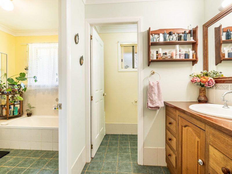 25 Barrys Road, Modanville NSW 2480