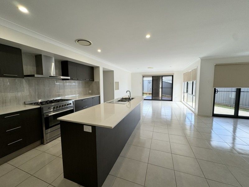 32 Bolwarra Circuit, Wollongbar NSW 2477