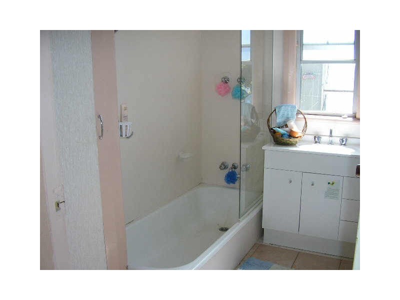 13 Clyde Street, Lismore NSW 2480
