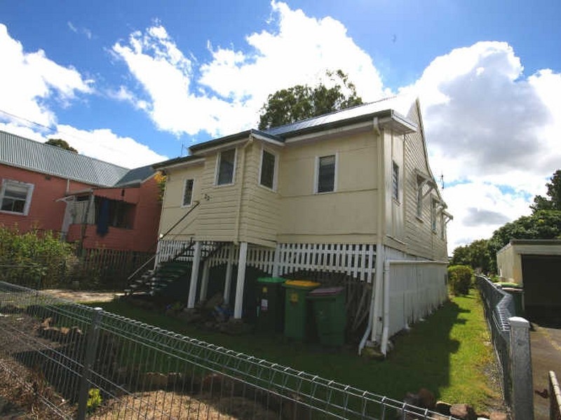 22 Parkes Street, Lismore NSW 2480
