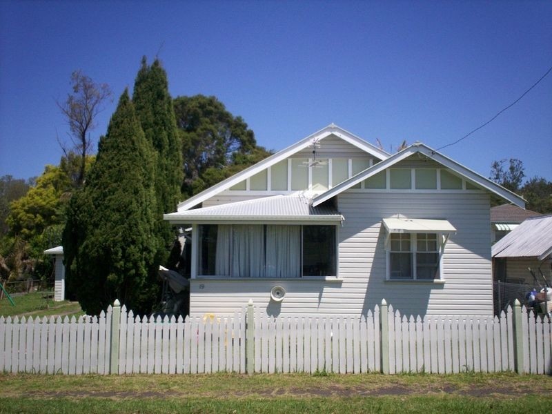 19 Garrard Street, East Lismore NSW 2480