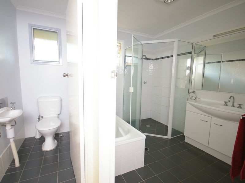 8 Kareela Avenue, Lismore Heights NSW 2480