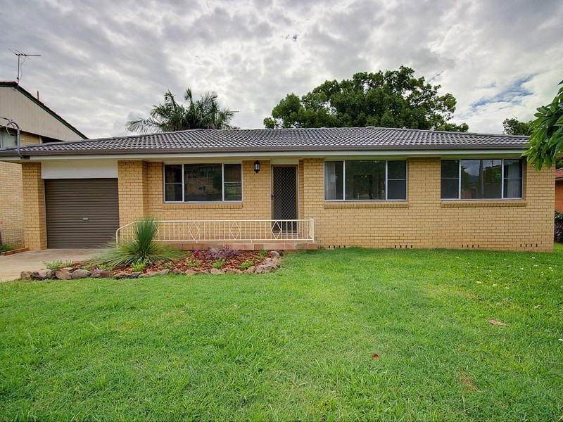 18 Robrown Drive, Lismore Heights NSW 2480