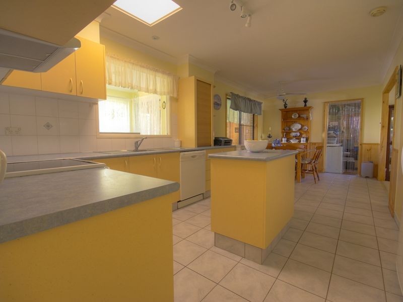 24 Zambelli Drive, East Lismore NSW 2480