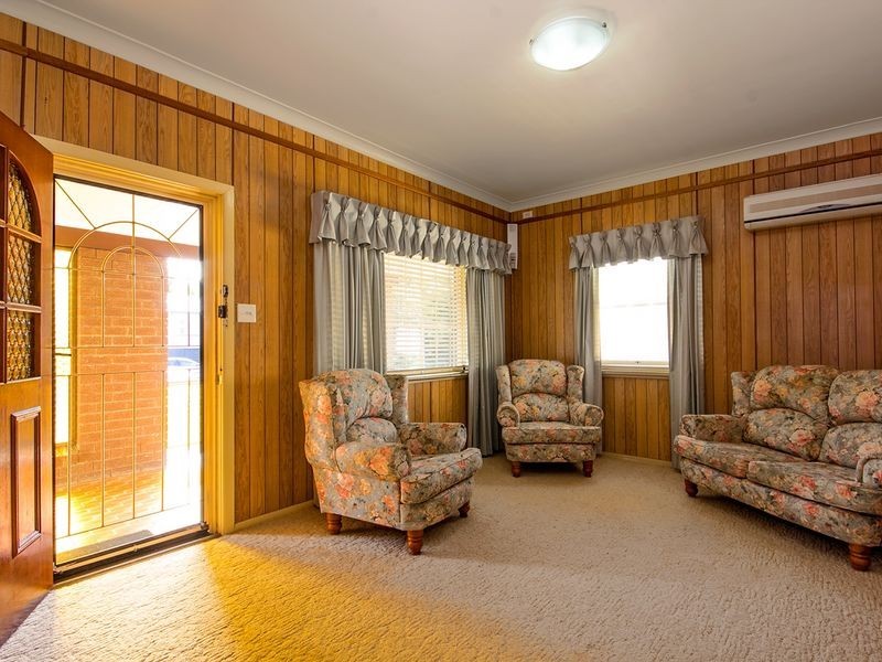 99 Oakley Avenue, East Lismore NSW 2480