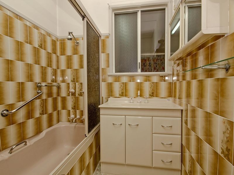 99 Oakley Avenue, East Lismore NSW 2480