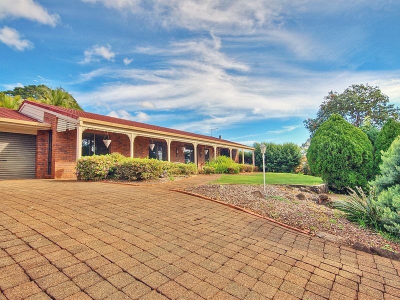 15 Highview Crescent, Modanville NSW 2480