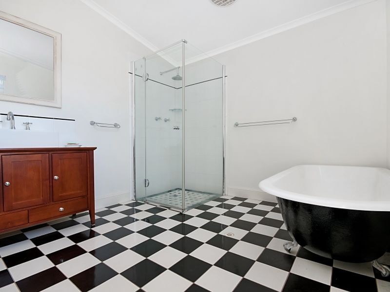 9 Dalley Street, East Lismore NSW 2480