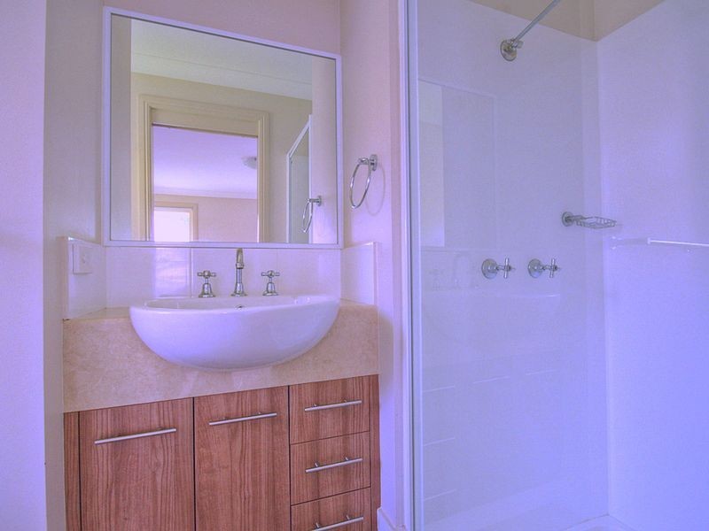 2/5 Pendara Crescent, Lismore Heights NSW 2480