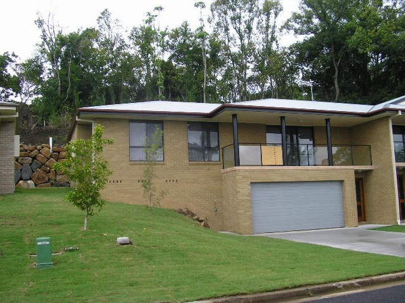 2/3 Pendara Crescent, Lismore Heights NSW 2480