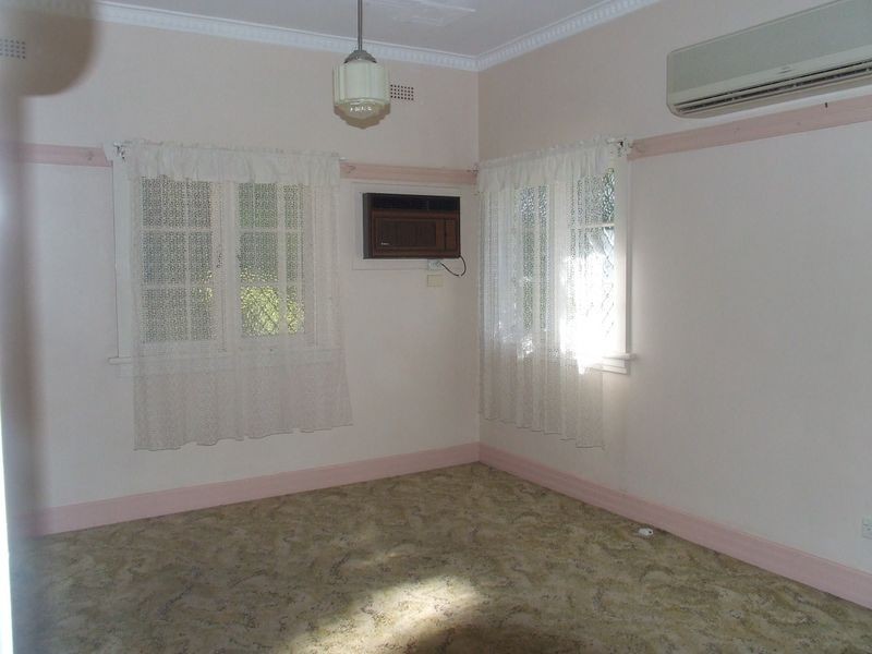 6 Oakley Avenue, East Lismore NSW 2480