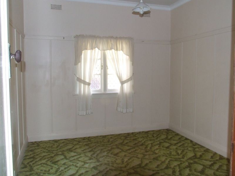 6 Oakley Avenue, East Lismore NSW 2480