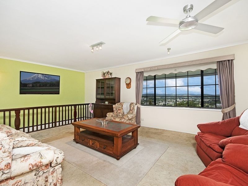 7 Greenwood Crescent, Lismore NSW 2480