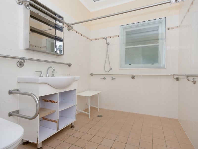 2 Sunshine Place, East Lismore NSW 2480