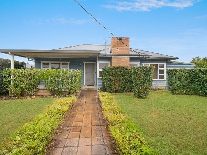2 Sunshine Place, East Lismore NSW 2480