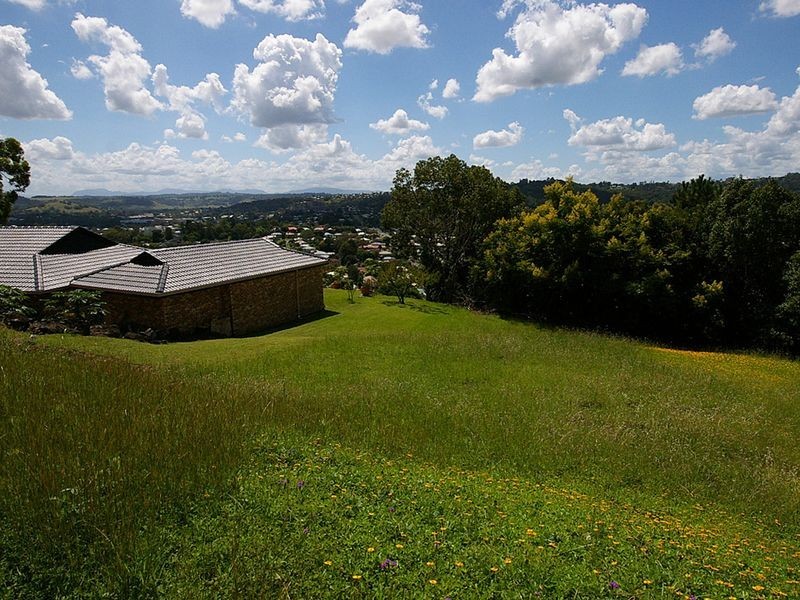 30 Belvedere Drive, East Lismore NSW 2480