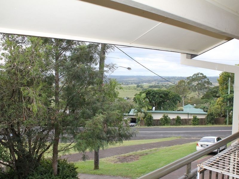 1 207 High Street, Lismore Heights NSW 2480