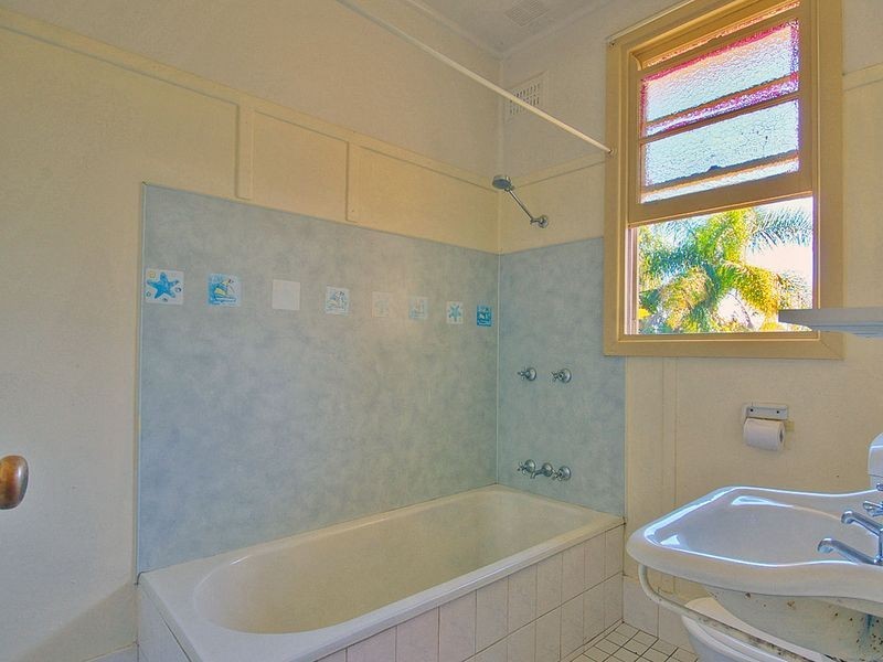 8 Caldwell Avenue, East Lismore NSW 2480