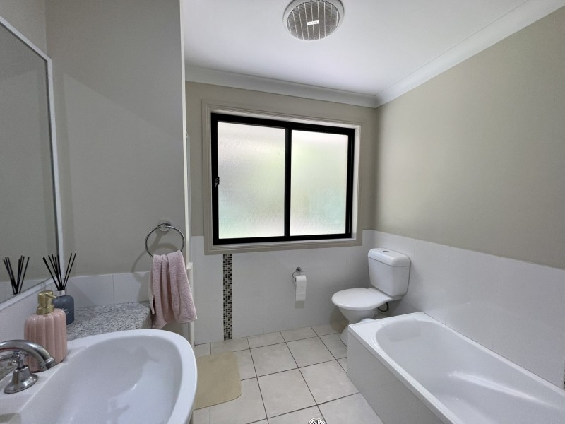 2/3 Pendara Crescent, Lismore Heights NSW 2480