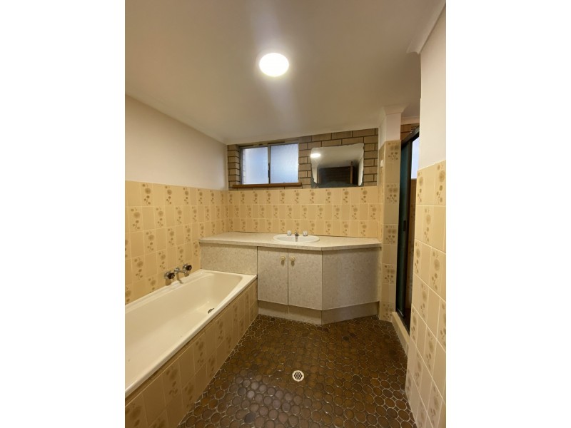 1/1 Gallagher Drive, Lismore Heights NSW 2480