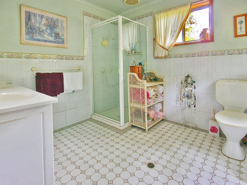 8 Mcintosh Road, Chilcotts Grass NSW 2480