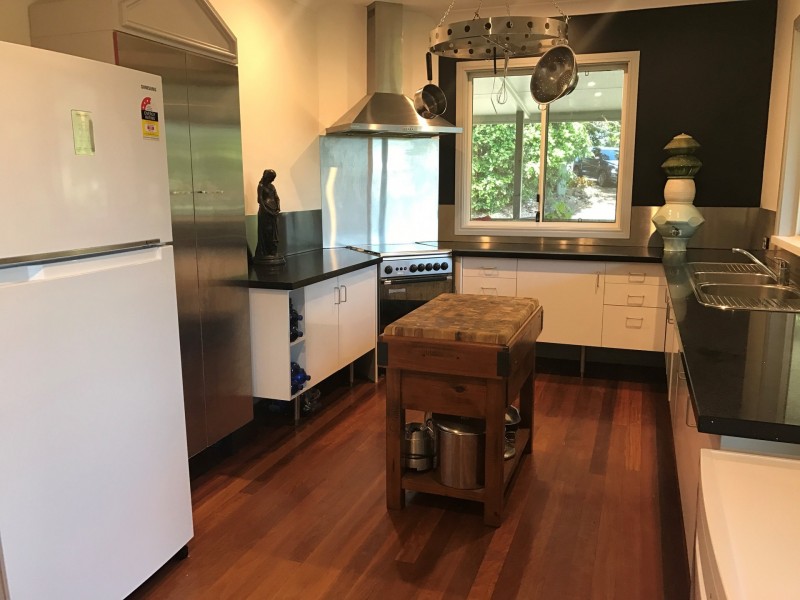 1 Dunromin Drive, Modanville NSW 2480